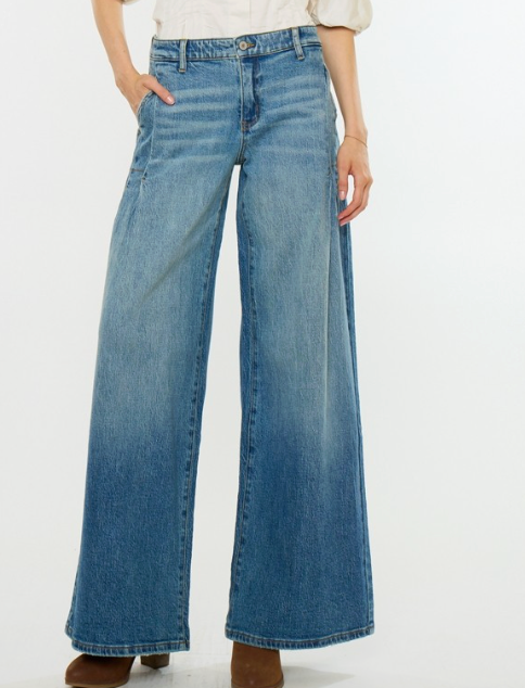 Wide Leg Pleat Detail Jeans LR