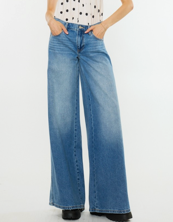 Mid Rise Classic Wide Leg Jeans